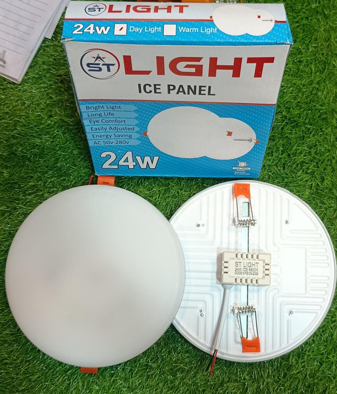 ST Series 24W round LED Ice Panel Light with 6500K daylight illumination.